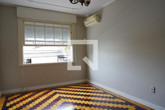 Apartamento à venda com 3 quartos, 140m² em Passo D’areia, Porto Alegre