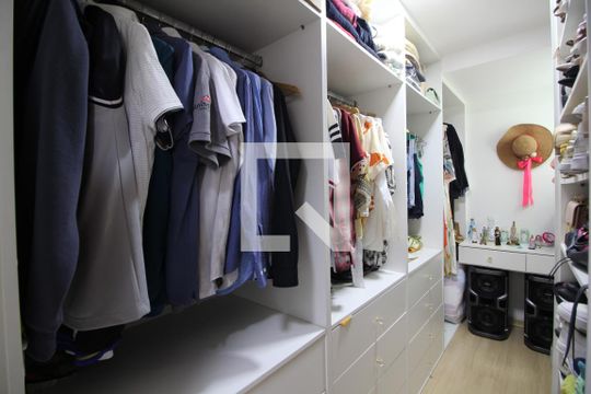 Quarto 1 de apartamento à venda com 4 quartos, 142m² em Taquara, Rio de Janeiro