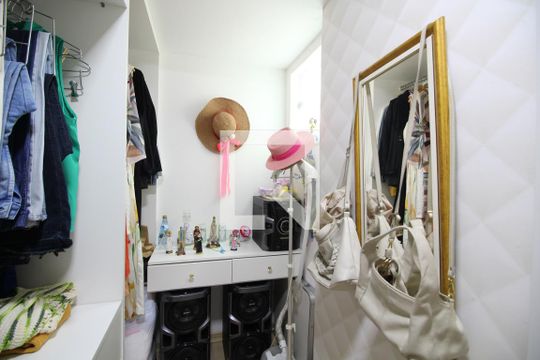 Quarto 1 de apartamento à venda com 4 quartos, 142m² em Taquara, Rio de Janeiro