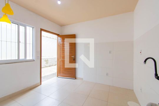 Sala  de apartamento para alugar com 1 quarto, 29m² em Niterói, Canoas