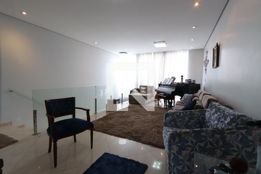 Sala de casa para alugar com 3 quartos, 260m² em Vila Prudente, São Paulo