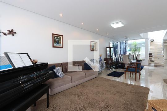 Casa para alugar com 3 quartos, 260m² em Vila Prudente, São Paulo