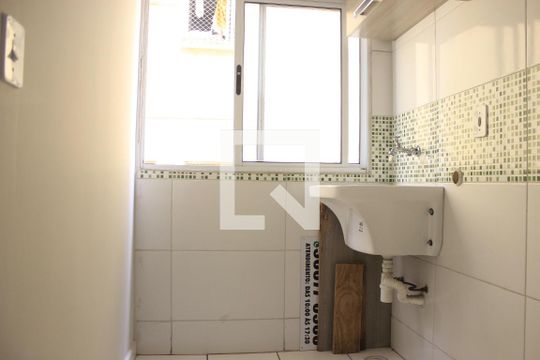 Área de Serviço de apartamento para alugar com 2 quartos, 42m² em Vila Nova Bonsucesso, Guarulhos