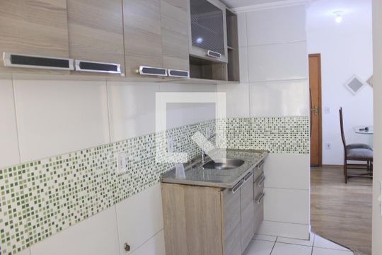 Cozinha de apartamento para alugar com 2 quartos, 42m² em Vila Nova Bonsucesso, Guarulhos