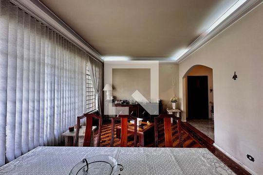 Sala de casa à venda com 3 quartos, 240m² em Brooklin, São Paulo