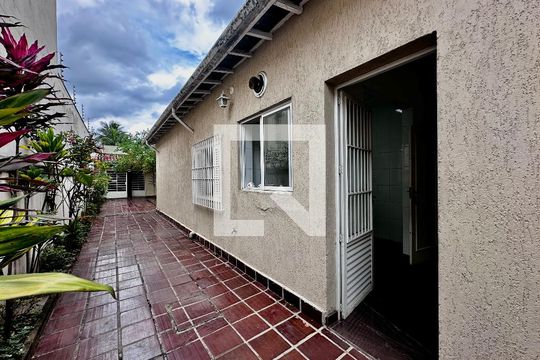 Quintal  de casa à venda com 3 quartos, 240m² em Brooklin, São Paulo