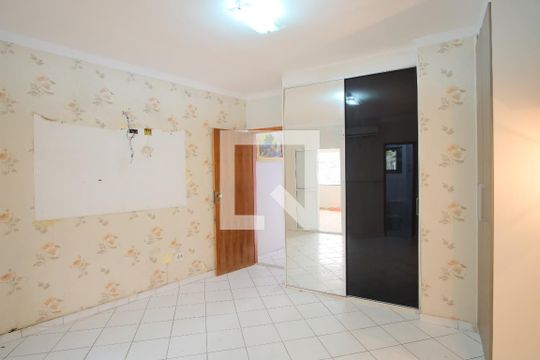 Suíte 2 de casa à venda com 2 quartos, 120m² em Vila Guilhermina, São Paulo