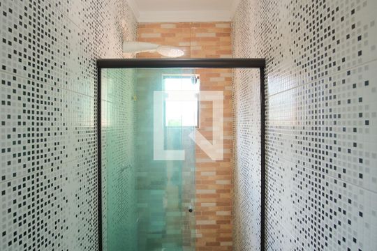 Banheiro de casa à venda com 2 quartos, 120m² em Vila Guilhermina, São Paulo