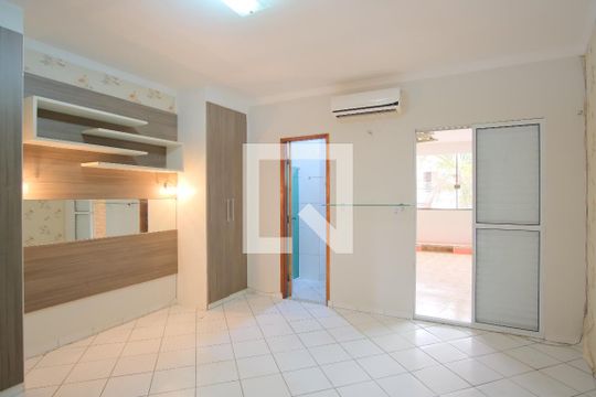 Suíte 2 de casa à venda com 2 quartos, 120m² em Vila Guilhermina, São Paulo