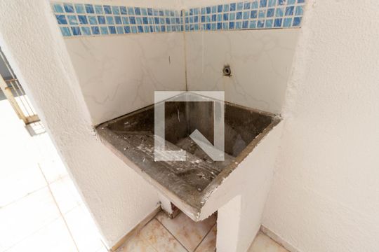 Lavanderia de casa para alugar com 1 quarto, 42m² em Vila Paranagua, São Paulo