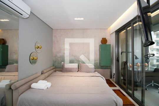 Studio de kitnet/studio à venda com 1 quarto, 38m² em Pinheiros, São Paulo