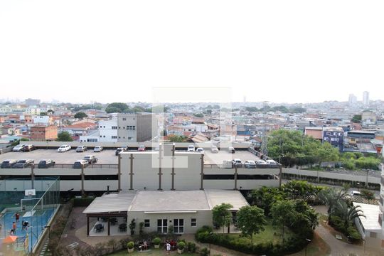 Vista  de apartamento à venda com 2 quartos, 48m² em Vila Medeiros, São Paulo