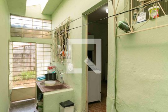 Área de Serviço de casa à venda com 3 quartos, 720m² em Parque Turistas, Belo Horizonte