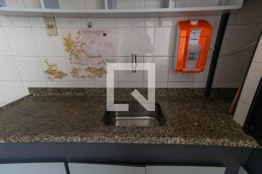 Cozinha de apartamento à venda com 3 quartos, 78m² em Fonseca, Niterói