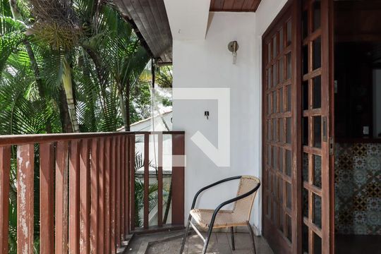 Varanda da Sala de casa para alugar com 5 quartos, 350m² em Jardim Vitoria Regia (zona Oeste), São Paulo