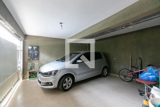 Garagem de casa à venda com 6 quartos, 400m² em Conjunto Habitacional A. E. Carvalho, São Paulo