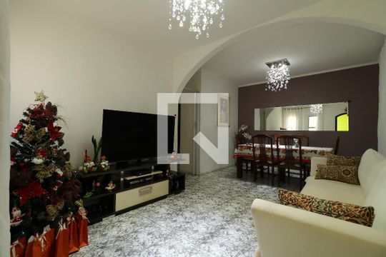 Casa à venda com 3 quartos, 200m² em Vila Alpina, Santo André