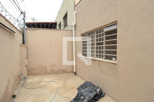 Garagem de casa para alugar com 2 quartos, 60m² em Jardim Guanabara, Belo Horizonte