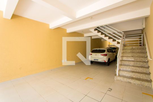 Garagem de apartamento à venda com 2 quartos, 80m² em Vila Scarpelli, Santo André