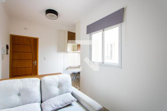Sala de apartamento à venda com 2 quartos, 80m² em Vila Scarpelli, Santo André