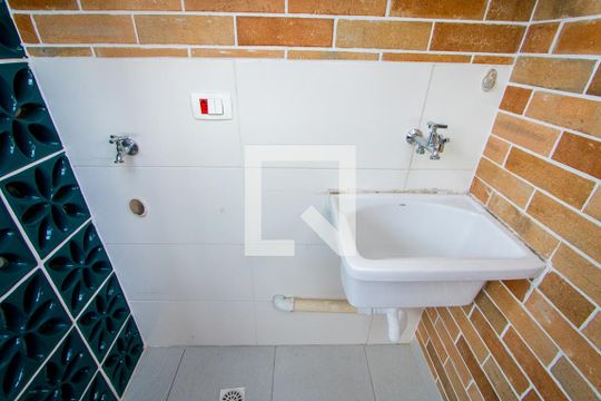 Área de serviço de apartamento à venda com 2 quartos, 80m² em Vila Scarpelli, Santo André
