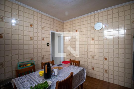 Cozinha de casa à venda com 2 quartos, 100m² em Nova Gerti, São Caetano do Sul