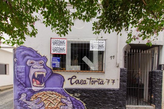 Fachada de casa à venda com 2 quartos, 80m² em Vila Romana, São Paulo