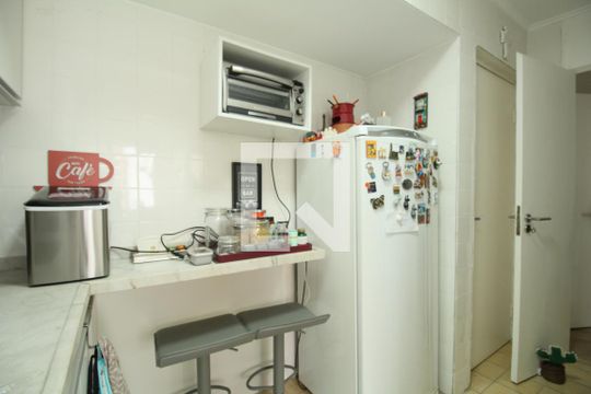 Cozinha de apartamento à venda com 2 quartos, 57m² em Vila Andrade, São Paulo