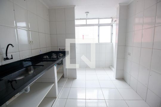 Cozinha de apartamento à venda com 2 quartos, 62m² em Jardim Prudência, Diadema