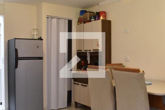 Sala/Cozinha de casa de condomínio à venda com 1 quarto, 60m² em Cascatinha, Curitiba