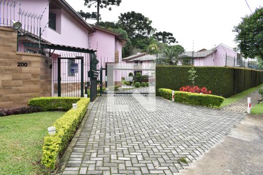Fachada do condomínio de casa de condomínio à venda com 1 quarto, 60m² em Cascatinha, Curitiba