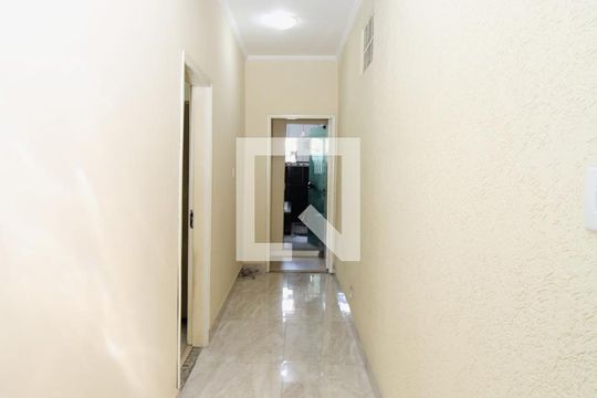 Corredor - Quartos de casa à venda com 2 quartos, 200m² em Parque Edu Chaves, São Paulo