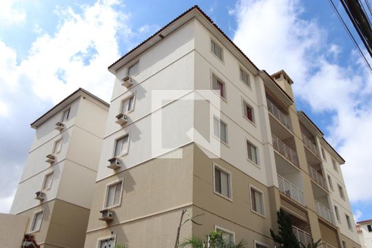 Fachada de apartamento para alugar com 3 quartos, 65m² em Setor Negrão de Lima, Goiânia