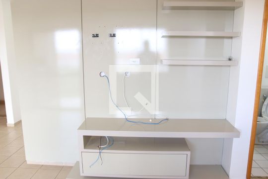 Sala de apartamento para alugar com 3 quartos, 65m² em Setor Negrão de Lima, Goiânia