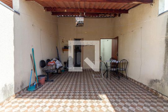 Sacada de casa à venda com 2 quartos, 90m² em Vila Esperança, São Paulo