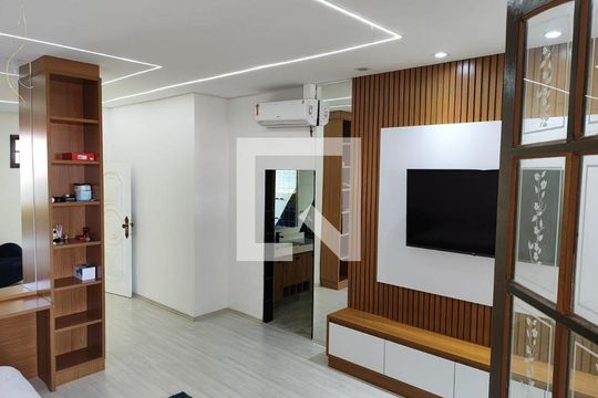 Casa à venda com 4 quartos, 400m² em Jardim Terezopolis, Guarulhos