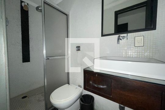 Banheiro de casa à venda com 1 quarto, 150m² em Perdizes, São Paulo