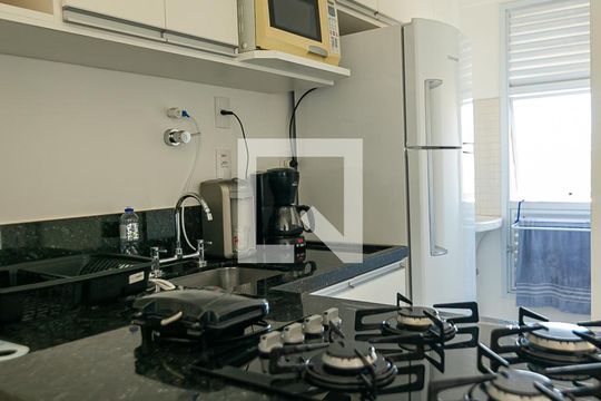 Cozinha de apartamento para alugar com 1 quarto, 55m² em Vila Vitoria Ii, Indaiatuba