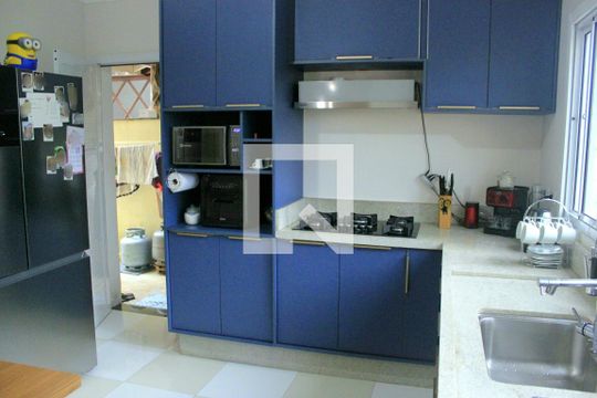 Cozinha de casa à venda com 4 quartos, 260m² em Macedo, Guarulhos