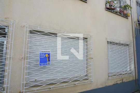plaquinha de apartamento à venda com 1 quarto, 40m² em Petrópolis, Porto Alegre