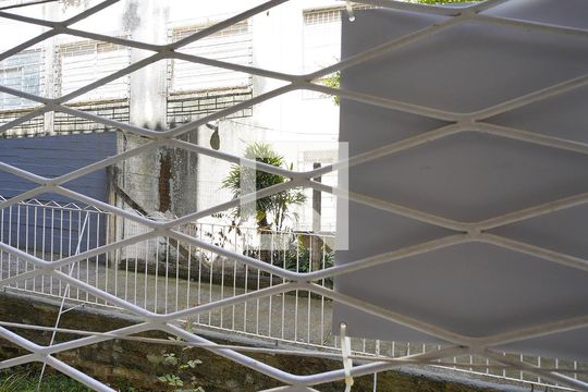 Sala - Vista de apartamento à venda com 1 quarto, 40m² em Petrópolis, Porto Alegre