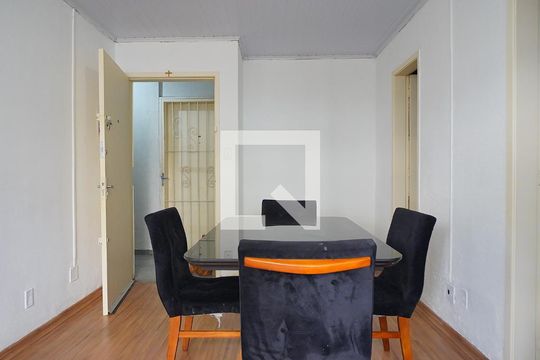 Sala de apartamento à venda com 1 quarto, 40m² em Petrópolis, Porto Alegre