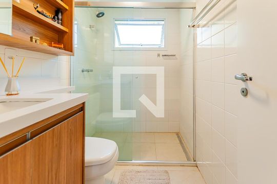 Banheiro Quarto 1 de apartamento para alugar com 3 quartos, 117m² em Vila Andrade, São Paulo
