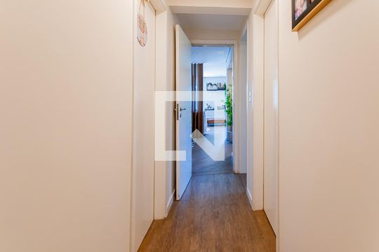 Corredor de apartamento para alugar com 3 quartos, 117m² em Vila Andrade, São Paulo