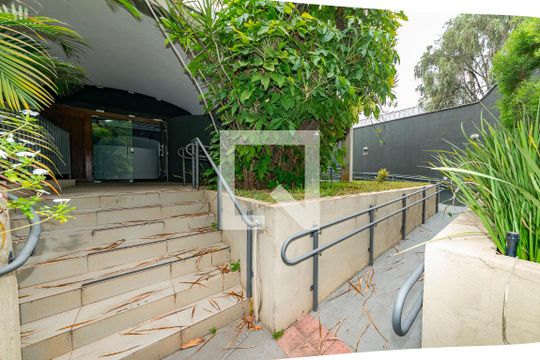Entrada de casa à venda com 5 quartos, 845m² em Cidade Jardim, Belo Horizonte