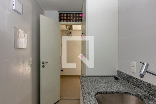 Área de Serviço de casa à venda com 5 quartos, 845m² em Cidade Jardim, Belo Horizonte