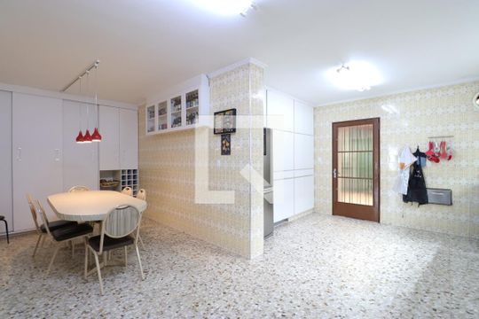 Cozinha de casa para alugar com 4 quartos, 331m² em Vila Anglo Brasileira, São Paulo