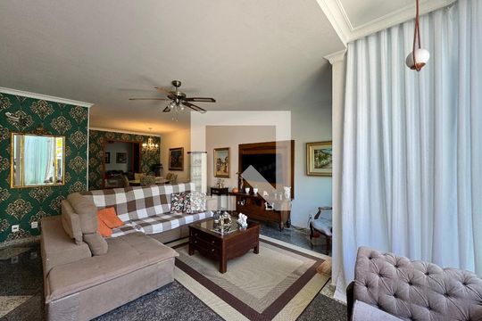 Sala de casa à venda com 4 quartos, 350m² em Recreio dos Bandeirantes, Rio de Janeiro