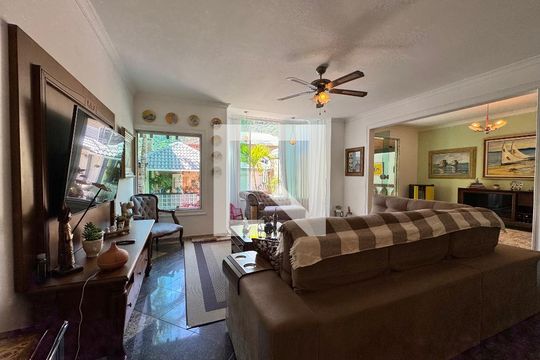 Sala de casa à venda com 4 quartos, 350m² em Recreio dos Bandeirantes, Rio de Janeiro