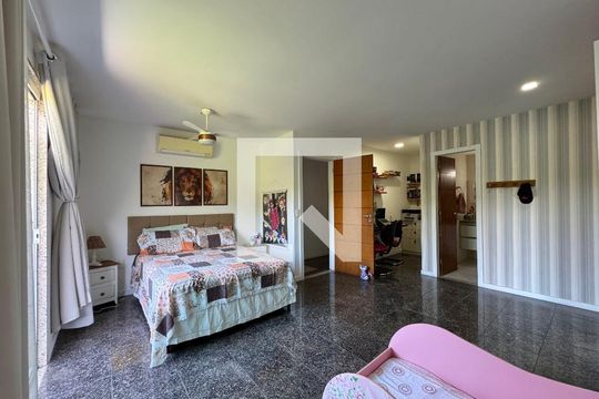 Suíte 4 de casa à venda com 4 quartos, 350m² em Recreio dos Bandeirantes, Rio de Janeiro